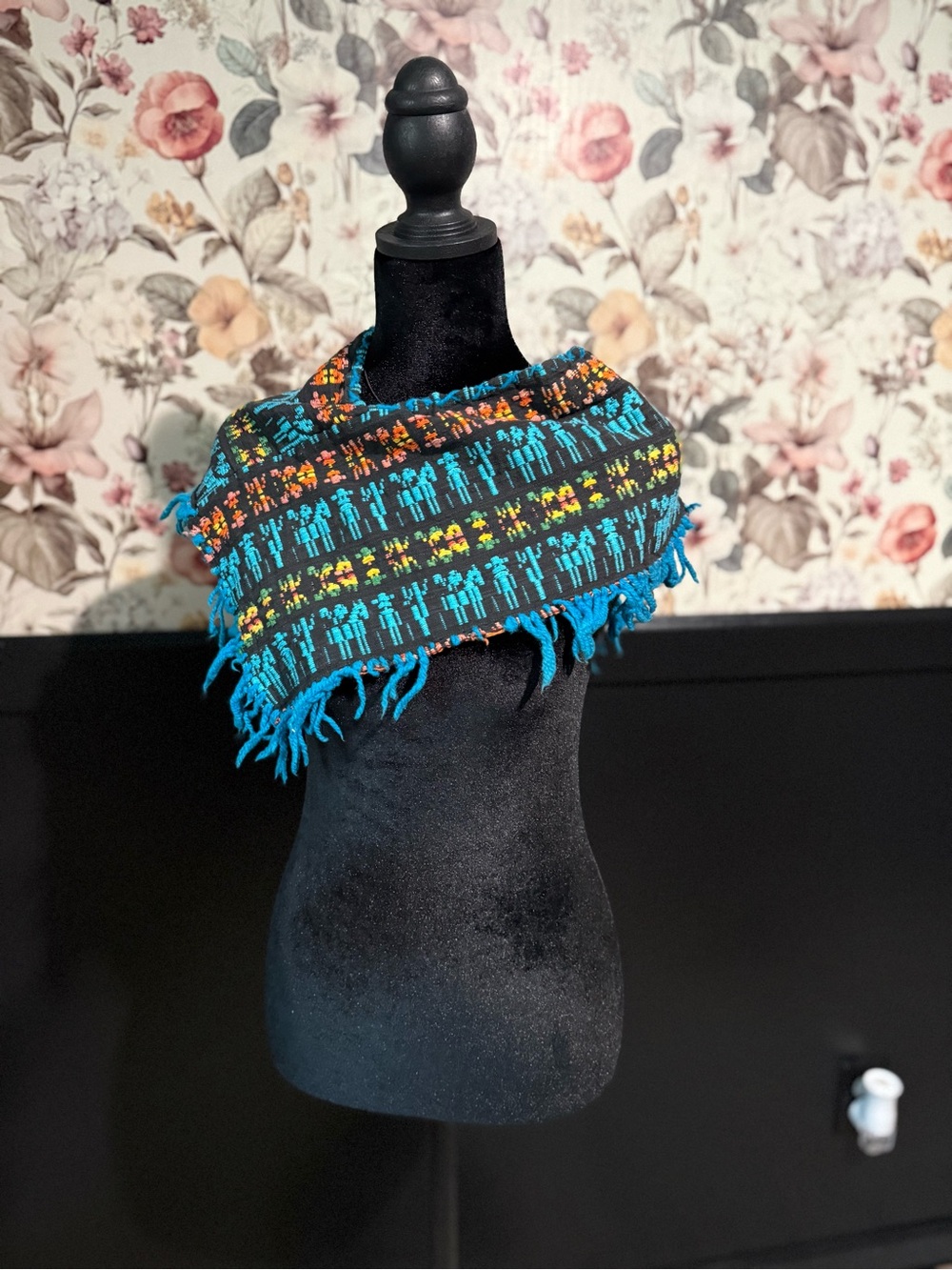 Vintage Guatemalan Mayan Handwoven Huipil Poncho Shawl – Tribal Human Motif